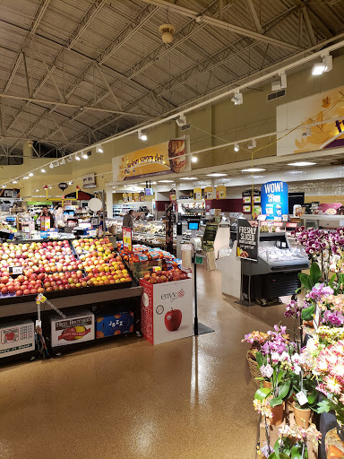 Grocery Store «Stop & Shop», reviews and photos, 625 Paterson Ave, Carlstadt, NJ 07072, USA