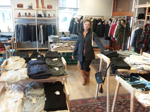 Clothing Store «Portland Dry Goods», reviews and photos, 235 Commercial St, Portland, ME 04101, USA