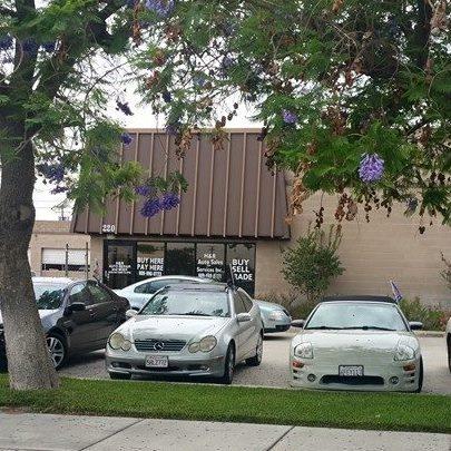 Auto Body Shop «H&R Auto Sales Repair And Body Shop», reviews and photos, 220 S Date Ave, Rialto, CA 92376, USA