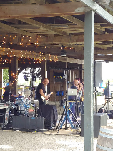 Winery «Smith-Berry Winery», reviews and photos, 855 Drennon Rd, New Castle, KY 40050, USA