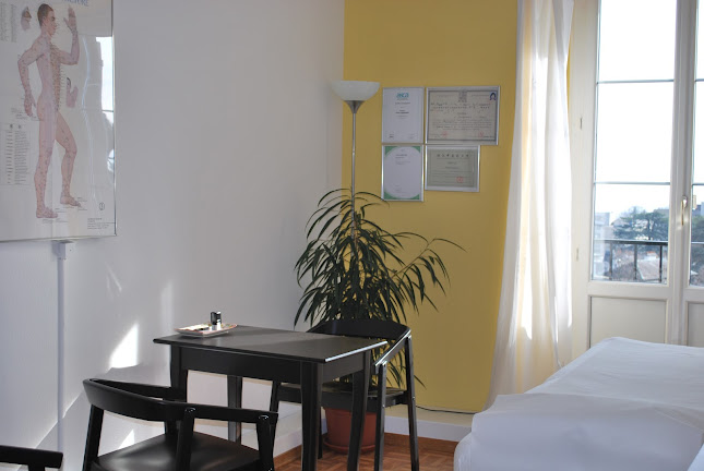 Prune Hu Denisart - Acupuncture Lausanne - Akupunkteur