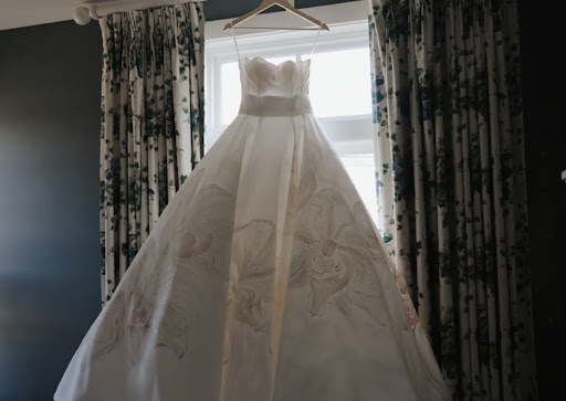 Bridal Shop «La Jeune Mariee Bridal Collection», reviews and photos, 139 E Main St, Columbus, OH 43215, USA