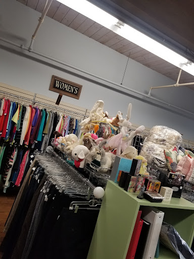 Thrift Store «Second Edition Resale Shop», reviews and photos, 12505 NW Cornell Rd #13, Portland, OR 97229, USA