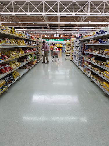 Opiniones de Supermercado Monserrat Colina en Colina - Centro comercial