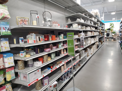 Home Goods Store «At Home», reviews and photos, 5000 S Arizona Mills Cir #313, Tempe, AZ 85282, USA