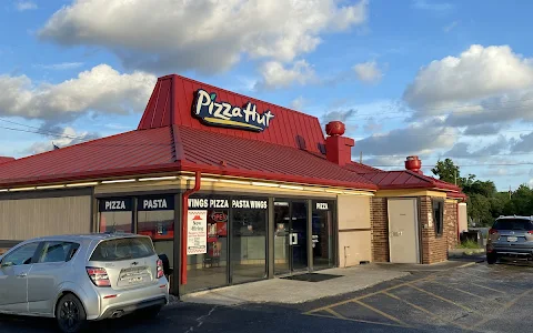 Pizza Hut image