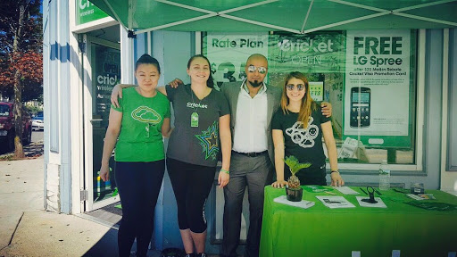 Cell Phone Store «Cricket Wireless», reviews and photos, 75 Holland St c, Somerville, MA 02144, USA