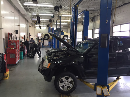 Tire Shop «Youngstedts Eden Prairie Tire & Auto Service», reviews and photos, 595 Prairie Center Dr, Eden Prairie, MN 55344, USA