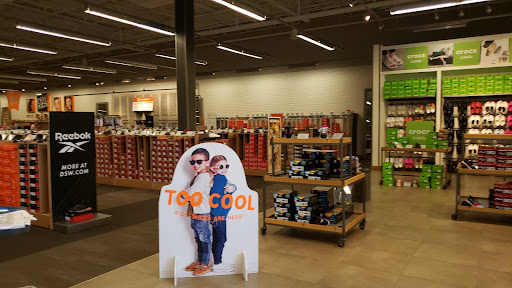 Shoe Store «DSW Designer Shoe Warehouse», reviews and photos, 1065 Woodland Rd, Reading, PA 19610, USA