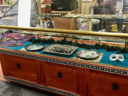 Thrift Store «Sutter VNA & Hospice Thrift Store», reviews and photos, 3209 Cleveland Ave, Santa Rosa, CA 95403, USA