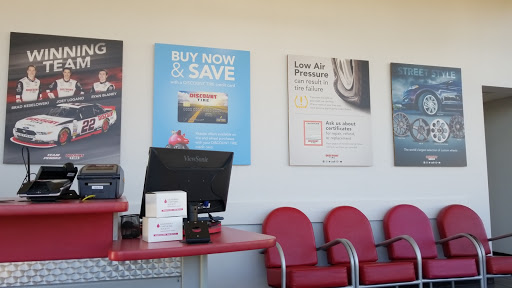 Tire Shop «Discount Tire Store - Bee Cave, TX», reviews and photos, 3922 Ranch Rd 620 S, Bee Cave, TX 78738, USA