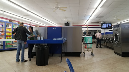 Laundromat «Clute Washateria», reviews and photos, 113 Brazosport Blvd N, Clute, TX 77531, USA