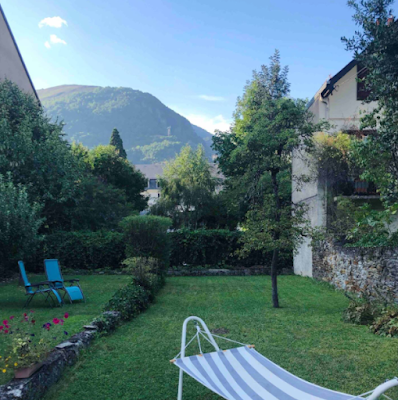 T2 cocon et son grand jardin à Bagnères-de-Luchon
