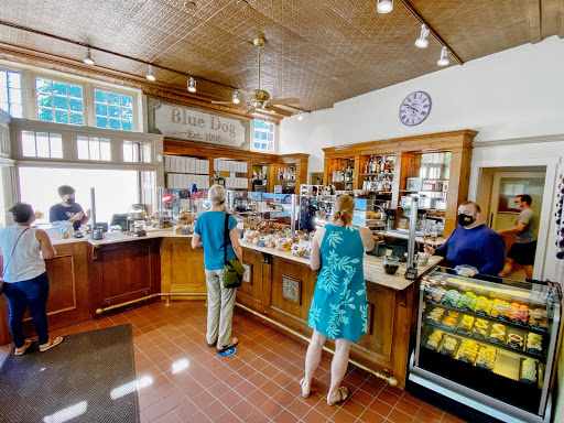 Blue Dog Bakery & Cafe
