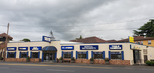 Pawn Shop «Silver Lining Jewelry & Loan», reviews and photos, 2122 NE Sandy Blvd, Portland, OR 97232, USA