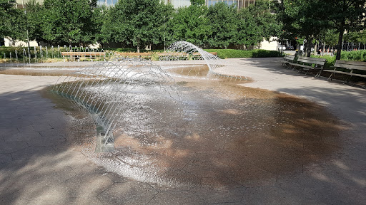 Park «Belo Garden», reviews and photos, 14 Main St & Griffin St. & Commerce St., Houston, TX 77002, USA