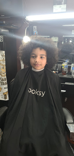 Barber Shop «DW Barbershop», reviews and photos, 3996 San Pablo Ave, Emeryville, CA 94608, USA