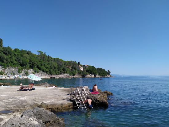 Empeduja beach
