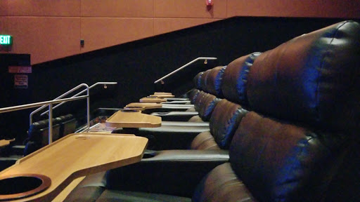 Movie Theater «Regal Cinemas Dulles Town Center 10», reviews and photos, 21100 Dulles Town Cir #203, Sterling, VA 20166, USA