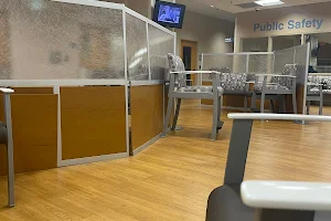 Aurora Sinai Medical Center Emergency Room image