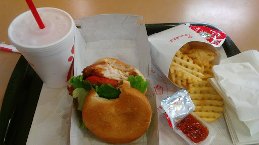 Fast Food Restaurant «Chick-fil-A», reviews and photos, 312 University Ave, Lubbock, TX 79415, USA