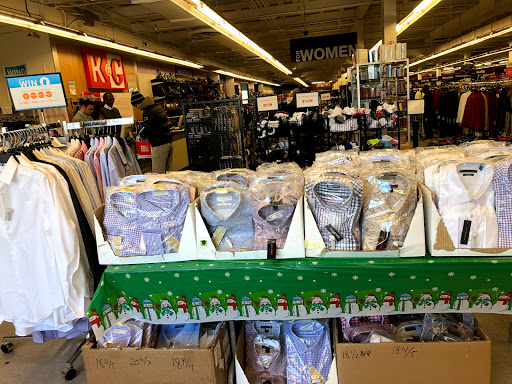 Shopping Mall «Twin City Plaza», reviews and photos, 14 McGrath Hwy, Somerville, MA 02143, USA