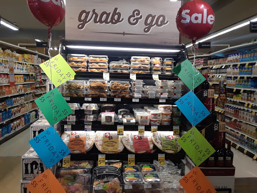 Shopping Mall «Crystal Springs Shopping Village», reviews and photos, 100 De Anza Blvd, San Mateo, CA 94402, USA