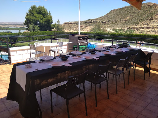 Información y opiniones sobre LAS PISCINAS de Chiprana