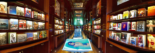 Book Store «TASCHEN Store Beverly Hills», reviews and photos, 354 N Beverly Dr, Beverly Hills, CA 90210, USA