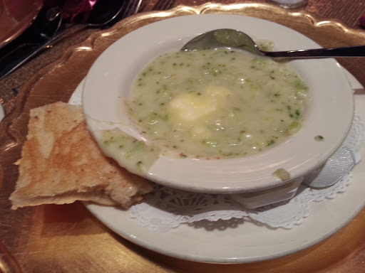 Banquet Hall «Villa Penna Banquet Office Hours: Mon-Sat 10am-6pm», reviews and photos, 43985 Hayes Rd, Sterling Heights, MI 48313, USA