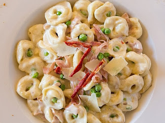 Retro Life Cafe  Restaurant