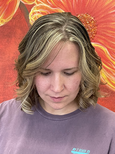 Beauty Salon «A Cut Above Hair Salon», reviews and photos, 5561 Portsmouth Blvd, Portsmouth, VA 23701, USA