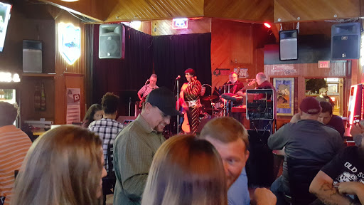 Bar «Roosters», reviews and photos, 801 Garrison Ave, Fort Smith, AR 72901, USA