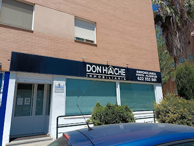 Don Hache Inmobiliaria P.º de las Artes y de los Oficios, 38, local 11, 06800 Mérida, Badajoz, España