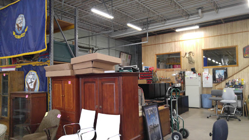 Army & Navy Surplus Shop «Hull Street Outlet Inc», reviews and photos, 3820 Jefferson Davis Hwy, Richmond, VA 23234, USA