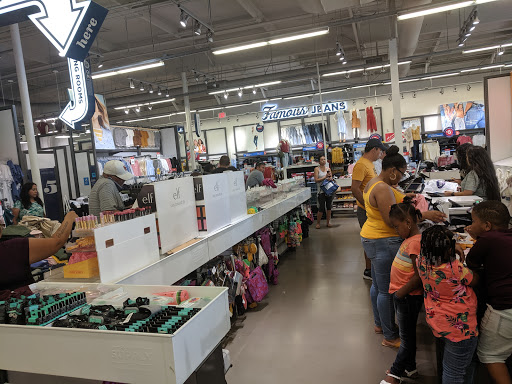 Clothing Store «Old Navy», reviews and photos, 11159 183rd St, Cerritos, CA 90703, USA