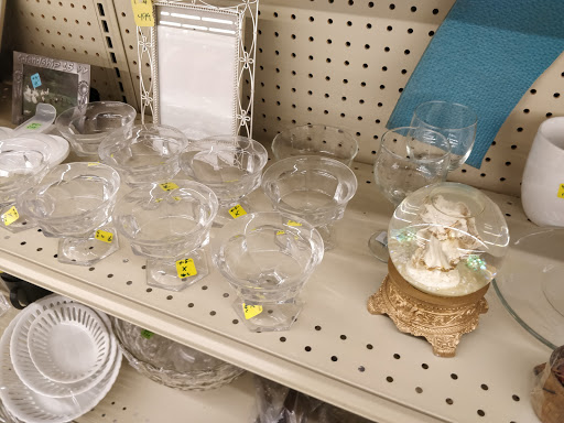 Thrift Store «Salvation Army Thrift Store», reviews and photos, 44 S 9th St, Pittsburgh, PA 15203, USA