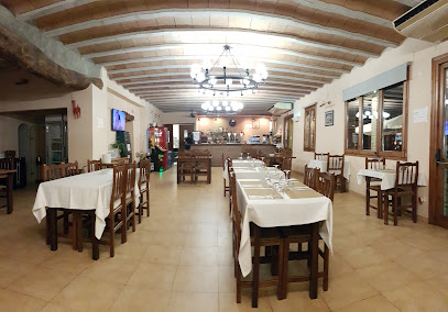 Restaurant Terra Mon-Ver - Carrer de Torroella, 11, 17133 Ultramort, Girona, Spain