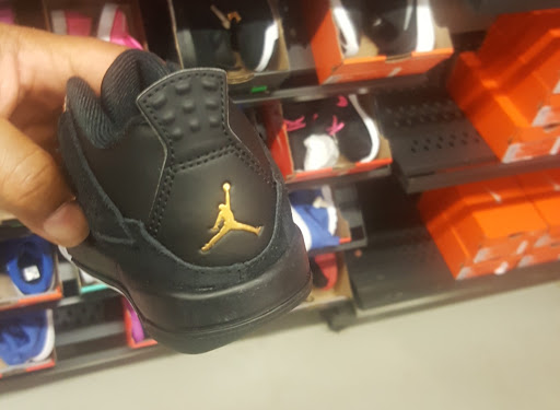 Shoe Store «Nike Factory Store», reviews and photos, 2692 Madison Rd, Cincinnati, OH 45208, USA