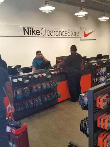 Clothing Store «Nike Clearance Store», reviews and photos, 5209 International Dr, Orlando, FL 32819, USA