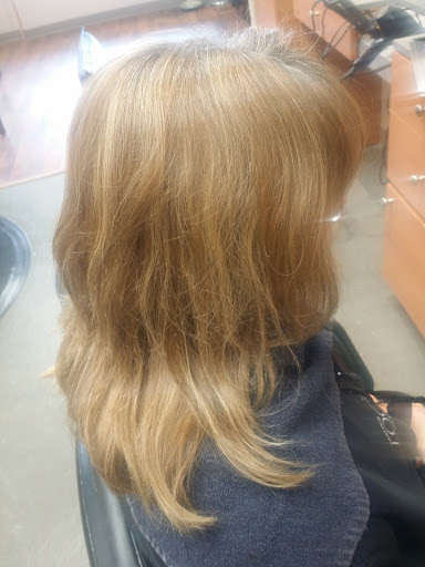 Beauty Salon «Illusion Unlimited Salons Parma», reviews and photos, 5715 Broadview Rd, Cleveland, OH 44134, USA