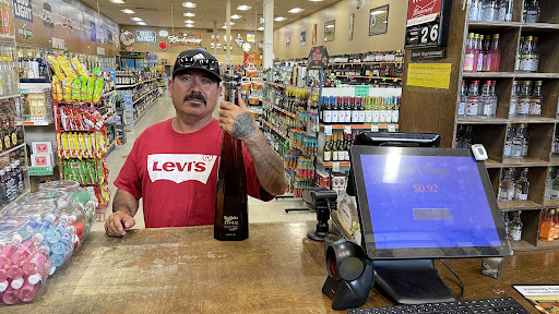 Liquor Store «9th Ave. Liquor Warehouse», reviews and photos, 750 9th Ave, Longmont, CO 80501, USA