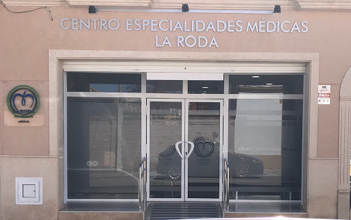 Especialidades Médicas La Roda en La Roda de Andalucía, Sevilla