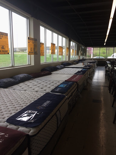 Furniture Store «American Freight Furniture and Mattress», reviews and photos, 4525 Veterans Memorial Pkwy, St Peters, MO 63376, USA