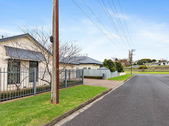 Mount Gambier Accommodation - Domain Two