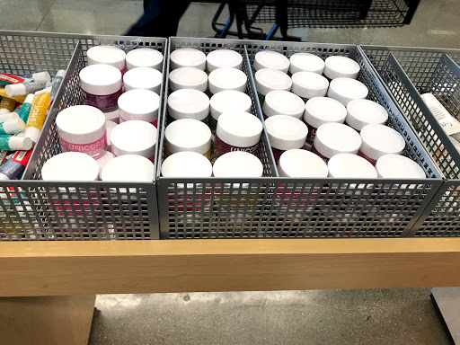 Department Store «Nordstrom Rack Glendale Fashion Center», reviews and photos, 227 N Glendale Ave, Glendale, CA 91206, USA