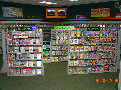 Movie Rental Store «Family Video», reviews and photos, 1101 N Mattis Ave, Champaign, IL 61821, USA