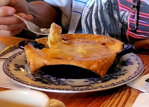 American Restaurant «Cracker Barrel Old Country Store», reviews and photos, 550 Co Rd 117, Buda, TX 78610, USA