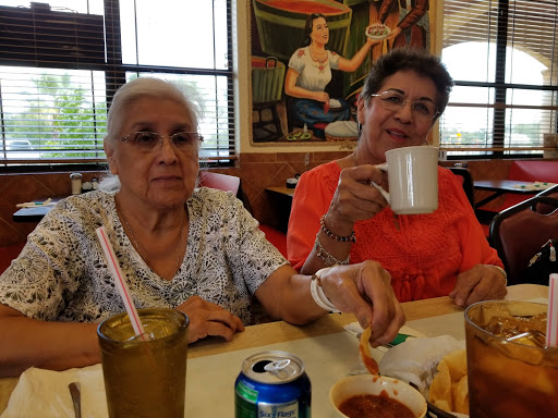 Grocery Store «La Esquinita & Grocery», reviews and photos, 14624 Shepherd Rd, Atascosa, TX 78002, USA