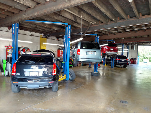 Auto Tune Up Service «Diehl Auto Repair», reviews and photos, 1532 Ogden Ave, Lisle, IL 60532, USA